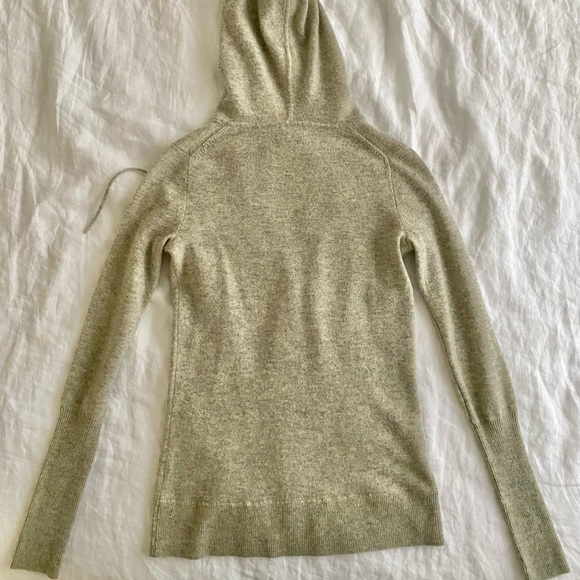 J. Crew 100% Cashmere Hoodie XS - Picture 3 of 8